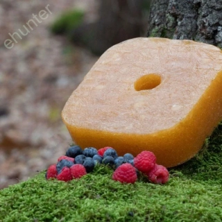 Vnadidlo pre zver – s príchuťou lesného ovocia